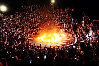 Uluwatu Temple Sunset and Kecak Fire Dance - Private Tour
