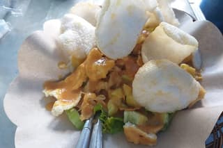 Female Driver / Taste The Unique Indonesia's Street Food