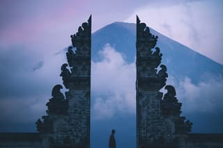 Bali Instagram Tour: Lempuyang - Besakih - Tirta Gangga (Private)