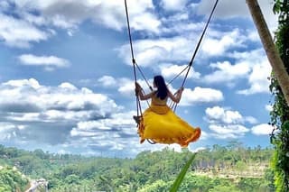 Ubud Hype: Jungle Swing, Bird Nest, Ayung River Rafting with Transport & Lunch
