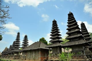 Half Day Gulingan and Mengwi Temple Volkswagen Safari