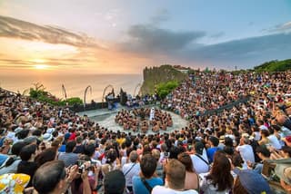 Uluwatu Sunset, Kecak Dance and Jimbaran Seafood Dinner