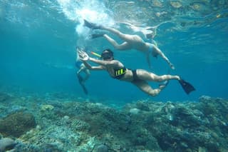 Daily West Nusa Penida Island and Snorkeling Tour with Lunch from Bali