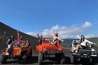 Batur volcano jeep tour and hiking