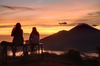 Sunrise Private Experience Trekking Summit Mt Batur in Kintamani