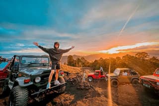 Mount Batur Jeep Sunrise with Natural Hot Spring - All Inclusive