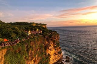 Private Tour Uluwatu Sunset and Kecak Fire Dance in Jimbaran Bay