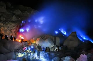 Overnight Mount Ijen Blue Fire Trekking Tour From Bali
