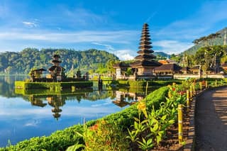 West of Bali: Bedugul, Jatiluwih Rice Terrace & Tanah Lot Temple