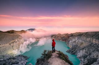 Mount Bromo and Ijen Crater Tour from Bali – 3D/2N with Blue Fire