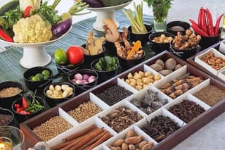 Balinese Cooking Class & Market Tour Visit with Free Shuttle Ubud