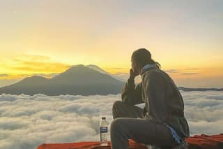 Bali Sunrise Mount Batur Trekking with Natural Hotspring