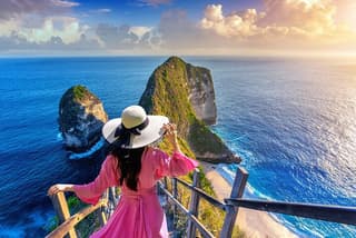 Nusa Penida Day Tour Kelingking Broken and Angels Bay