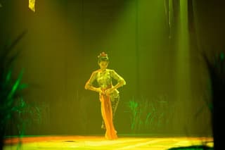 Gajah Putih Exquisite Fine Dining and Theatre Experience
