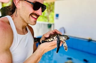 Nusa Penida Turtle Conservation, Massive Cave Temple