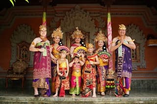 Ubud Traditional Balinese Costume Make Up With Photoshoot