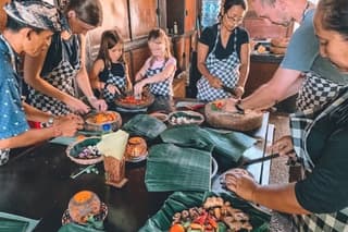 Private Balinese Cooking Class in a Traditional Family Home