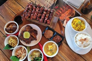 Seminyak Balinese Cooking Class & Market Visit with Free Pick Up