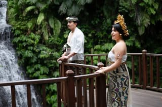 Experience Balinese Royal Photoshoot in Bali