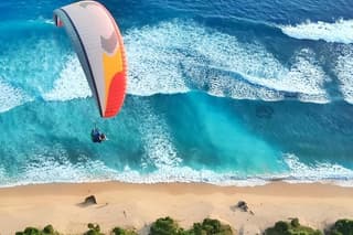 Bali Paragliding: South Coast Tandem Flight & Sunset