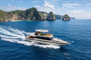 Yacht Nusa Penida Manta Snorkeling and Land Tour from Bali