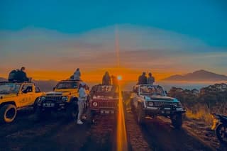 Mount Batur Private Sunrise Jeep Tour with Photographer