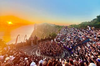 Bali Uluwatu Sunset & Kecak Fire Dance Private Tour