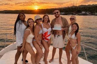 Private Bali Sunset Cruise with Dinner DJ and Transfers