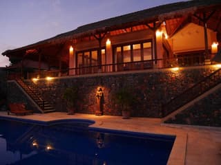 Private Luxury Villa Celagi - with large infinity pool and ocean view