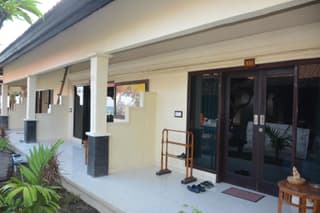 Segara Wangi Beach Cottages