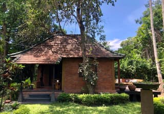 HIDDEN HEAVEN Rumah Barong