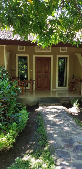 Mango Tree Inn