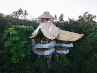 Sharma Springs 5 bds Luxurious Bamboo Mansion Pool