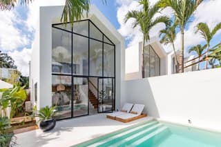 Villa Vybe - Incredible 1BR Designer Villa in Pererenan!