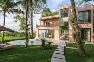 Sealuna Villas - Chic 4BR Villa with 2 Pools Near Beach