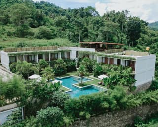 PORTER HOTEL - Surf & Yoga Retreat