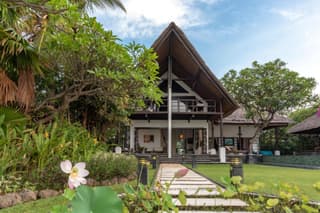Villa Sheeba