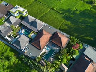 Villa Liang by Villa Finder