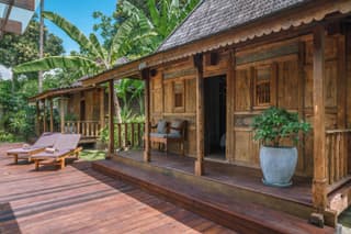 Villa Amore - Elegant 4-br Villa close to the beach