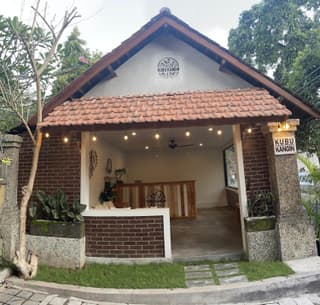Kubu Kangin Resort