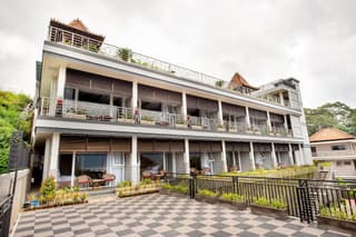 dedanau Hotel