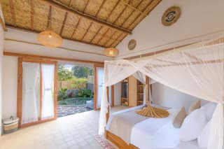 Lumina Villa Sidemen
