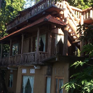 Omunity Bali