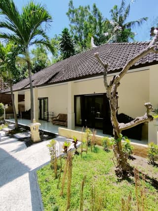 Rising Star Dive Resort