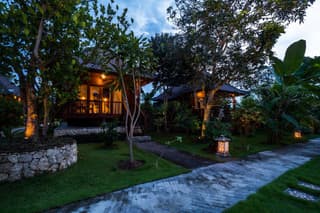 Sunset Garden Nusa Lembongan